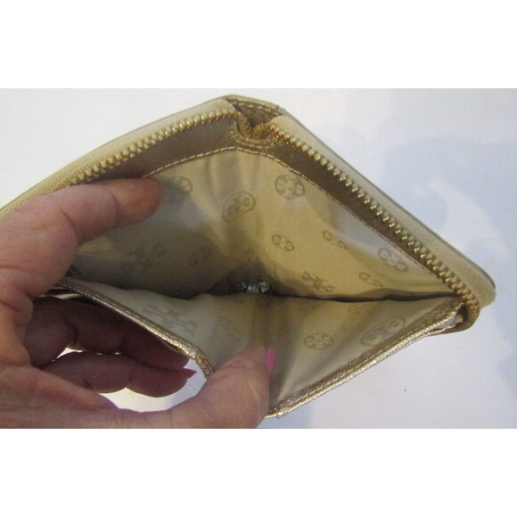 Tory Burch Robinson Wallet Gold Metallic Leather Continental Full Zip - Picture 7 of 7